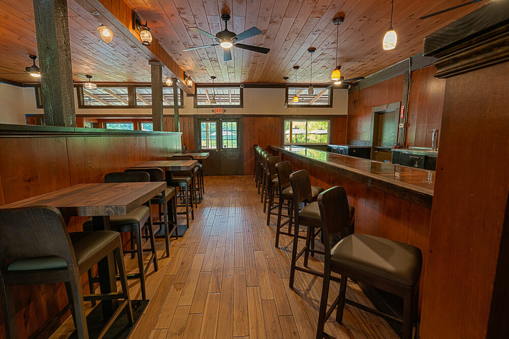 Cedar-Rapids-restaurant-interior